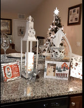 Load image into Gallery viewer, Lotta Bling Glitter Pine Cone Tissue Dispenser