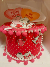 Load image into Gallery viewer, Valentine&#39;s Day Tissue Dispenser